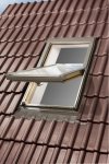 ZESTAW KRONMAT grupa FAKRO okno dachowe łazienkowe PVC 55x78 TLP U4 3 SZYBOWE + kołnierz