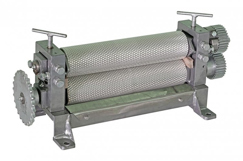 Engraved machine rolls (320 mm, kom. 5,37 mm)