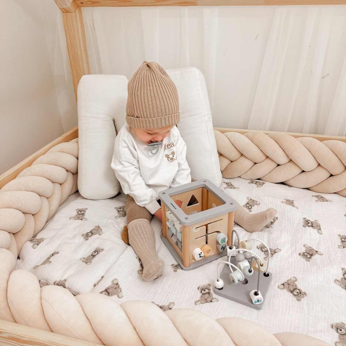 Drewniana kostka edukacyjna Montessori - pętla motoryczna