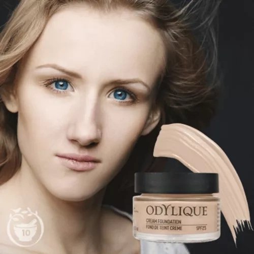 Odylique by Essential Care organiczny kremowy podkład do makijażu z filtrem mineralnym SPF 25 kolor 10 Ivory, 30 m