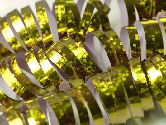Serpentyna holograficzna złota 18 rolek