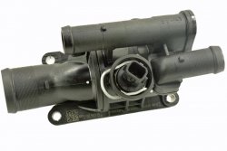 TERMOSTAT + OBUDOWA 1.5 DCI CLIO V CAPTUR II MEGANE IV KADJAR 110606973R OE