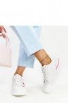 Białe sneakersy z różem Zorica - Solea
