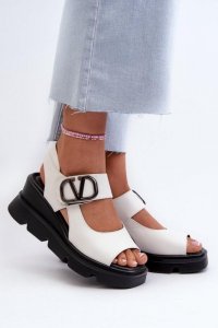 Sandały Model Triaola 58292 White - Step in style