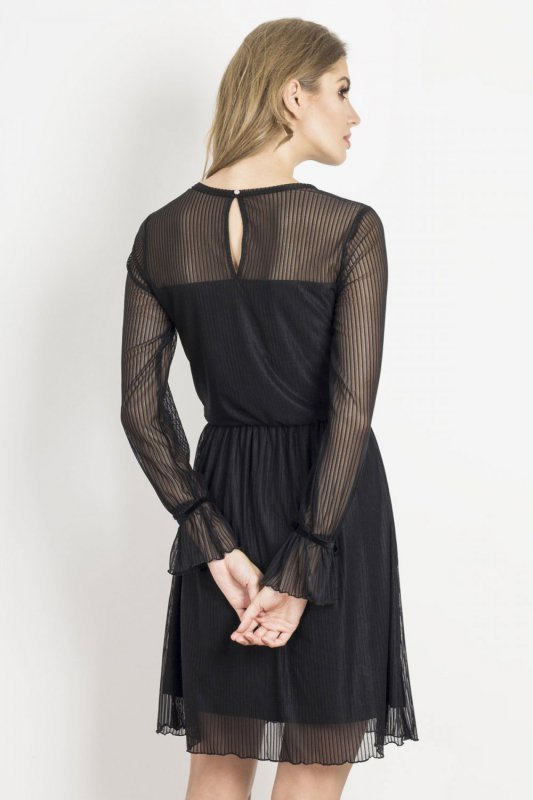 Sukienka Model Swing Black - IVON