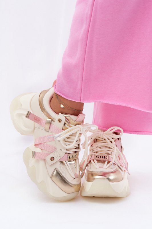 Buty Sportowe Model Goe RR2N4031 Beige - Step in style