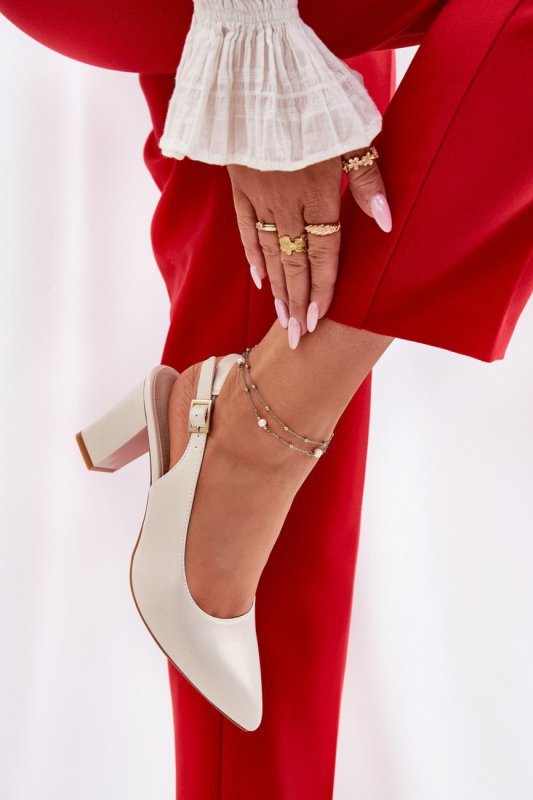 Czółenka Model Sergio Leone SK162 Perła - Step in style