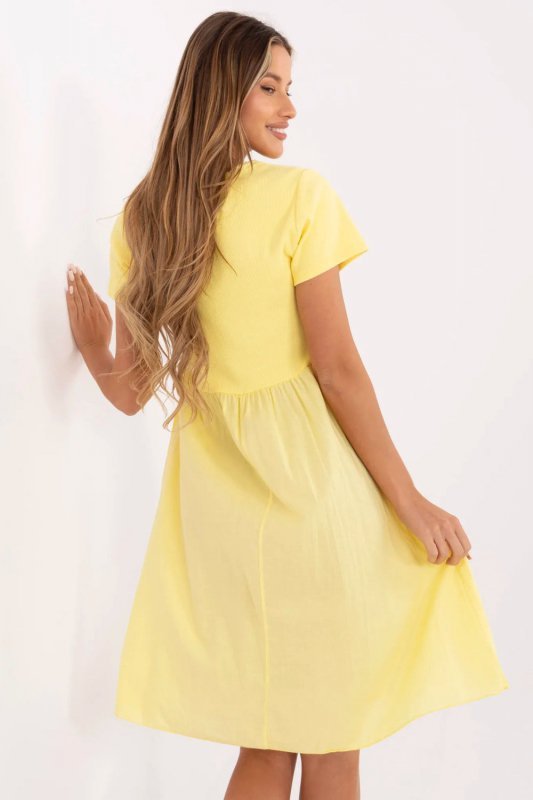 Sukienka Model DHJ-SK-25370.85 Light Yellow - Italy Moda