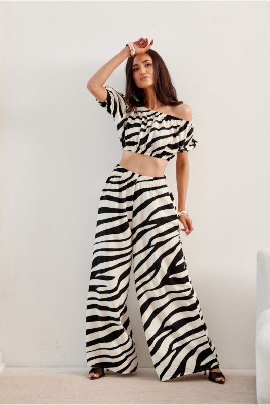 Bluzka Model Noemi BLU0215 L01 - Roco Fashion