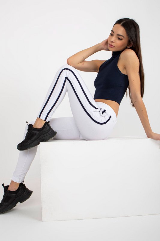 Spodnie Dresowe Model LO-DR-LK-238.09 White - Rue Paris