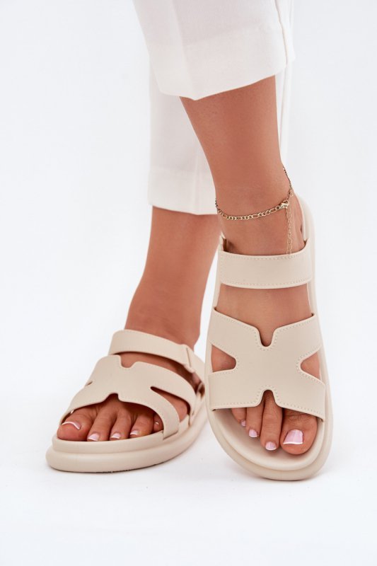 Sandał Klapki Model Tavirae CK321P Beige - Step in style