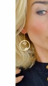 goldene Ohrringe aus Edelstahl