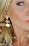 gold earrings made of stainless steel