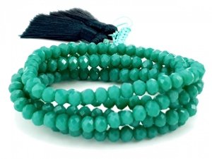 GOLDENES ARMBAND MIT EDELSTAHL