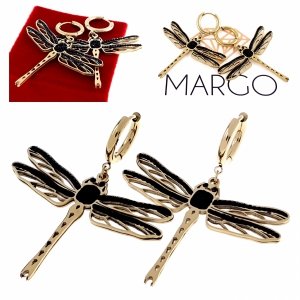 gold earrings made of stainless steel