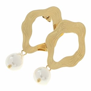 gold earrings made of stainless steel