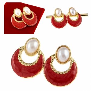 gold earrings made of stainless steel