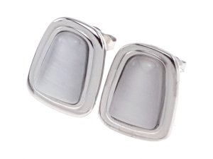 gold earrings made of stainless steel
