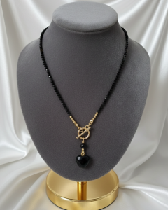 1567 Naszyjnik turmalin kamień naturalny 43cm stal chirurgiczna nierdzewna naszyjnik