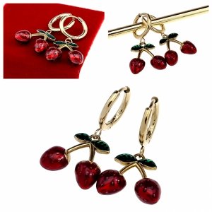 0505 Kolczyki złote stal chirurgiczna 316L nierdzewna wiszące truskawki