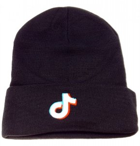 n88 Ciepła i przyjemna czapka na zimę