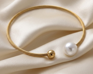 396 Bransoletka złota 6cm stal chirurgiczna bangla 316L 