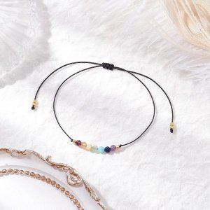 4100 Bransoletka sznurek zaciągana kamienie naturalne 7 czakr