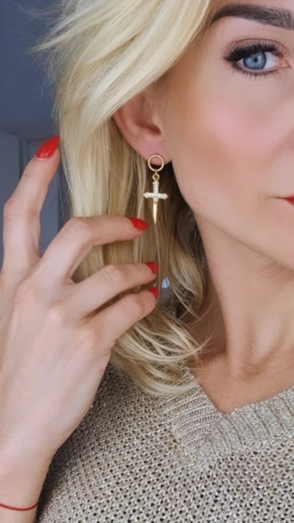 goldene Ohrringe aus Edelstahl