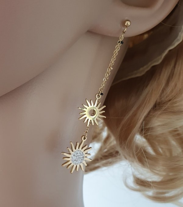 goldene Ohrringe aus Edelstahl