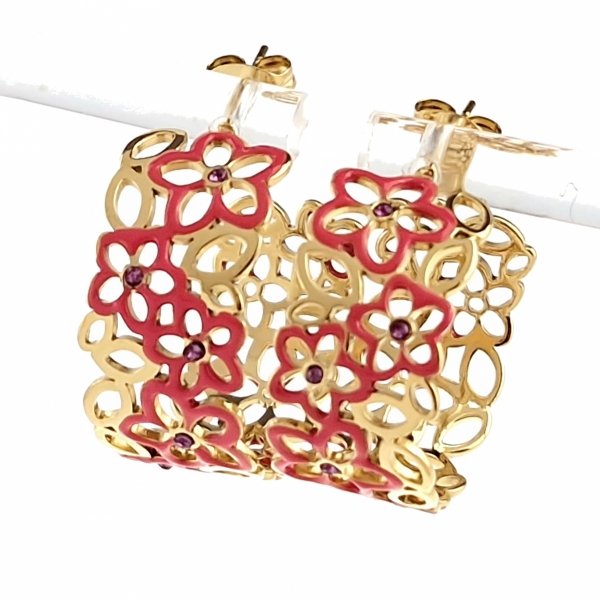 goldene Ohrringe aus Edelstahl