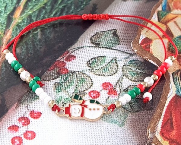 GOLDENES ARMBAND MIT EDELSTAHL