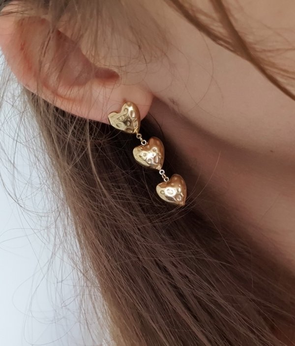 goldene Ohrringe aus Edelstahl
