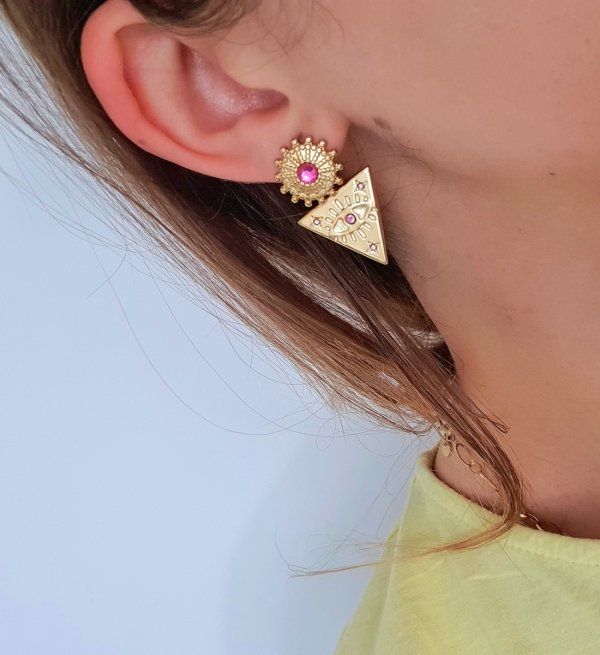 gold earrings made of stainless steel