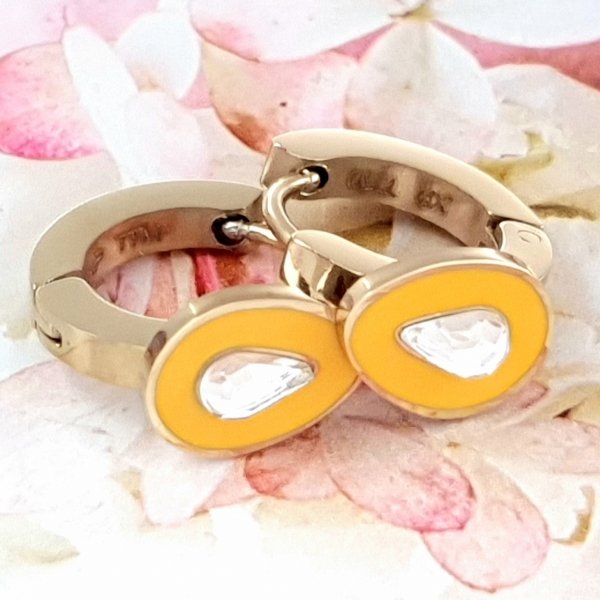 gold earrings made of stainless steel