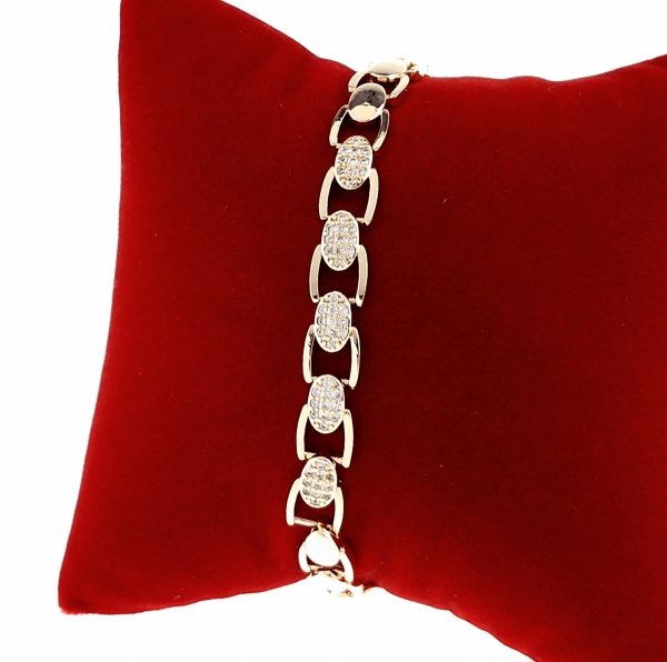 gold bracelet for a gold-plated leg