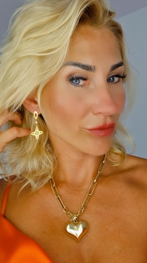 gold earrings made of stainless steel