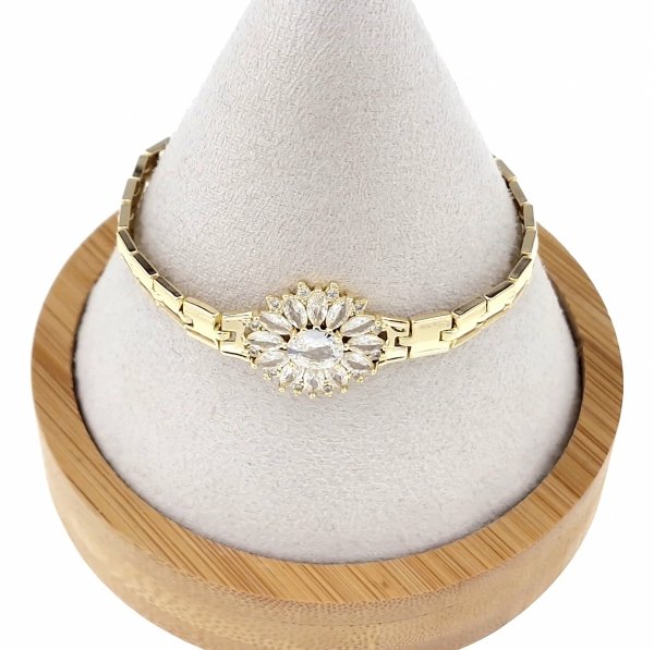 gold bracelet for a gold-plated leg