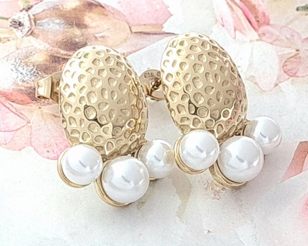 gold earrings made of stainless steel