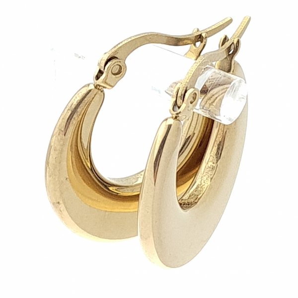 gold earrings made of stainless steel