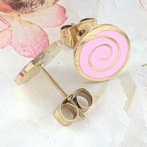 gold earrings made of stainless steel