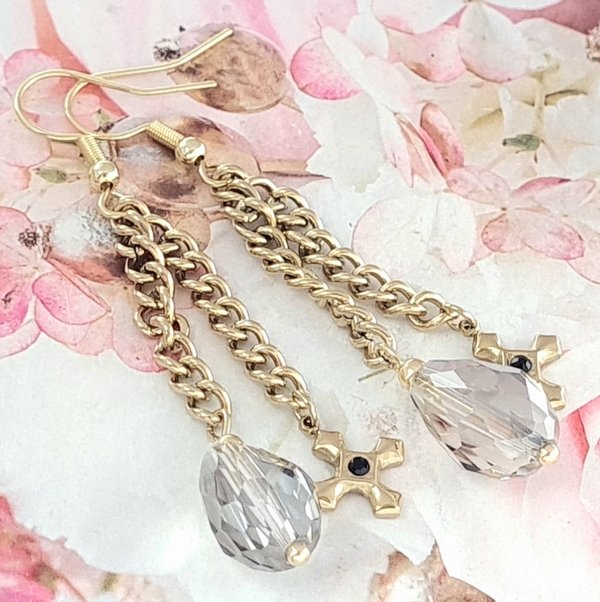 gold earrings made of stainless steel
