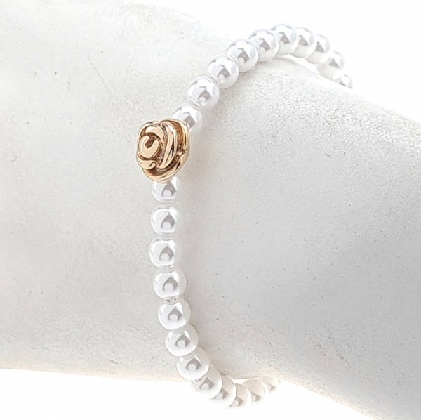 gold bracelet for a gold-plated leg