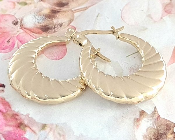 gold earrings made of stainless steel