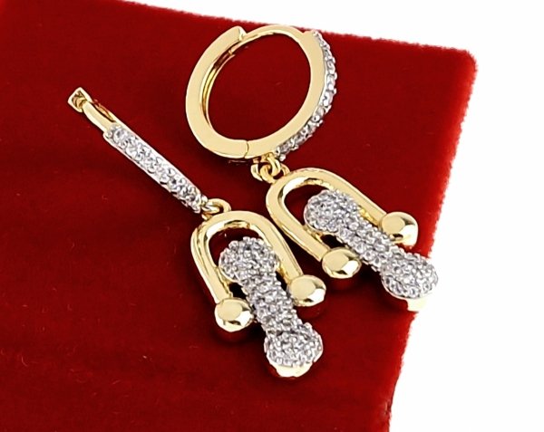 gold earrings made of stainless steel