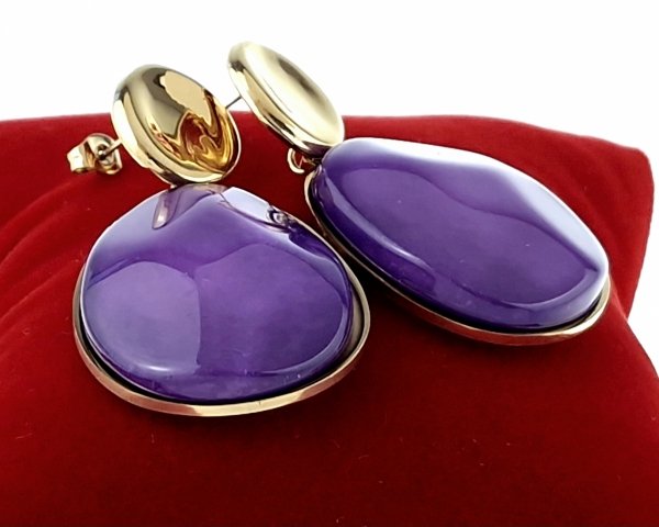 gold earrings made of stainless steel