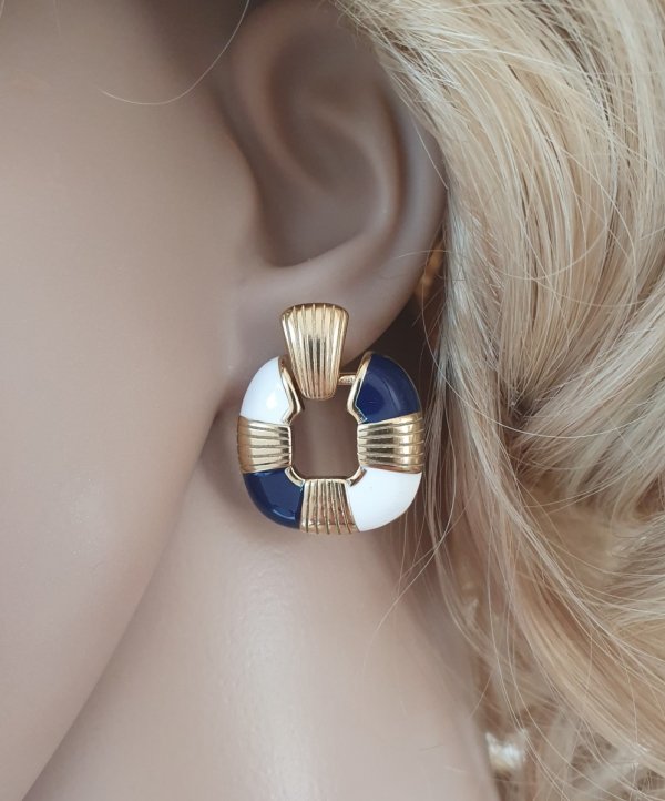 gold earrings made of stainless steel