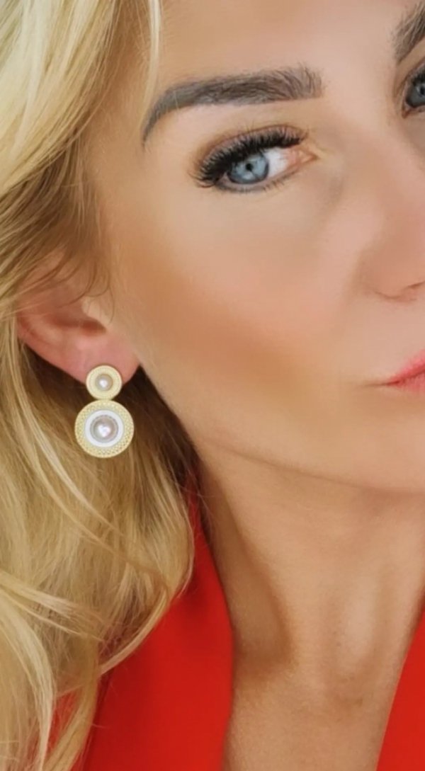 gold earrings made of stainless steel