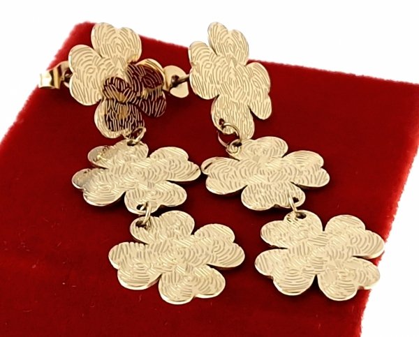 gold earrings made of stainless steel
