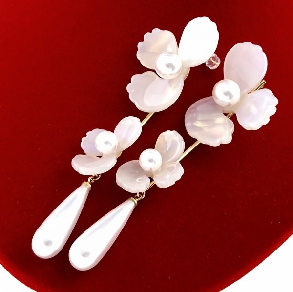 gold plated earrings with exclusive cubic zirconia