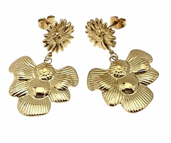 gold earrings made of stainless steel